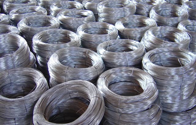 Chính sách bảo hành xe máy điện chính hãng