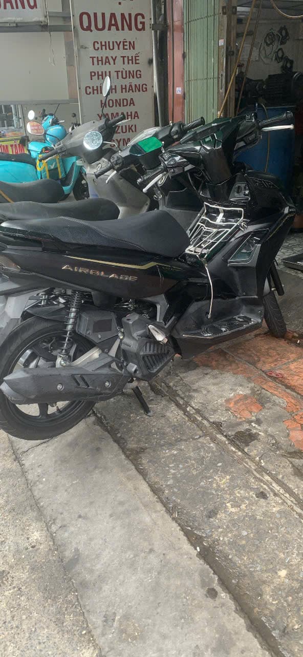 Xe máy cũ Thịnh Phát đã thu mua — Xe tay ga